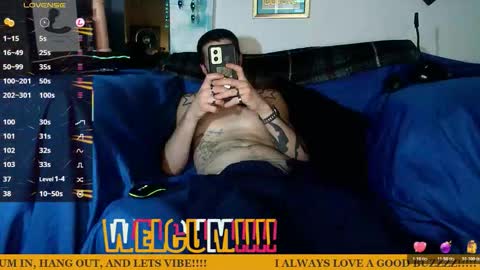 straitpipermann22 online show from November 25, 12:56 am