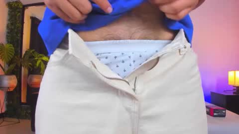 strosa_ online show from February 1, 3:11 pm
