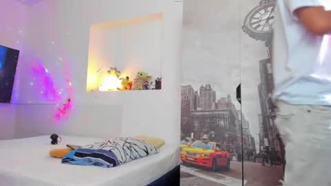 strosa_ online show from July 19, 1:28 pm