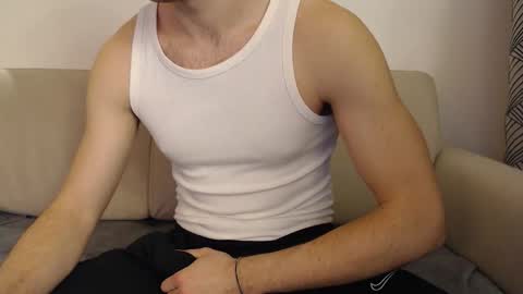 Stud From Paris online show from March 8, 5:39 pm