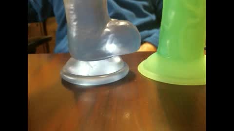 Snapshot of studinto chatting on March 8, 5:03 am BadBrad online show from March 8, 5:03 am