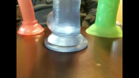 Snapshot of studinto chatting on February 18, 9:53 pm BadBrad online show from February 18, 9:53 pm