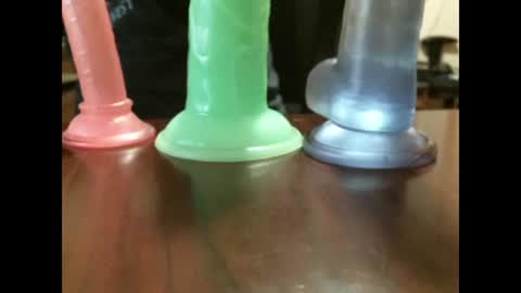 Snapshot of studinto chatting on October 7, 5:22 am BadBrad online show from October 7, 5:22 am