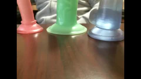 Snapshot of studinto chatting on October 12, 7:46 am BadBrad online show from October 12, 7:46 am