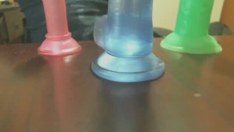 Snapshot of studinto chatting on February 19, 11:06 am BadBrad online show from February 19, 11:06 am