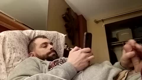 Stud online show from April 16, 3:39 am