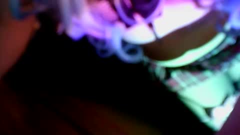 subwoofersluttt online show from May 9, 10:38 am