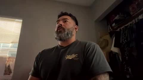 Sucio online show from October 25, 2:52 pm