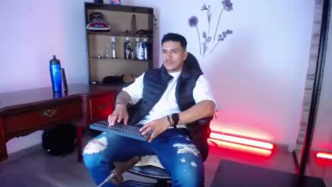 Jei  online show from July 27, 6:37 pm