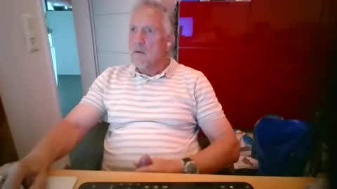 Snapshot of swiss_german_01 chatting on October 16, 6:54 am swiss_german_01 online show from October 16, 6:54 am