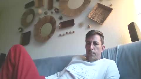 Snapshot of swisscbtcam chatting on October 27, 10:39 am MasoCBT online show from October 27, 10:39 am