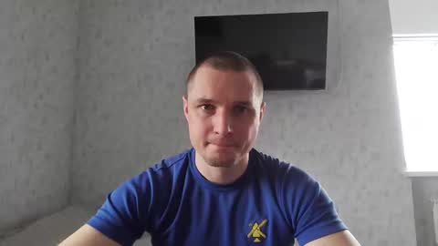 Den online show from April 2, 6:10 am