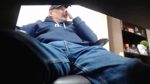 Snapshot of talltexxxan chatting on December 5, 9:17 pm talltexxxan online show from December 5, 9:17 pm