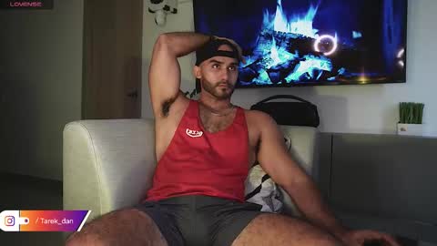 Tarek online show from November 25, 9:06 pm