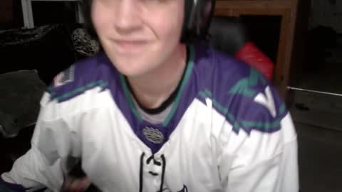 tarus333 online show from February 9, 3:22 am