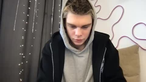 tasteithorny online show from March 1, 8:36 am