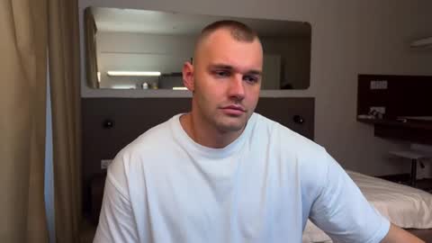 My shows 2100500 UTC3 online show from September 19, 4:24 am