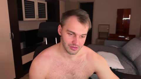 My shows 2100500 UTC3 online show from January 14, 11:52 pm