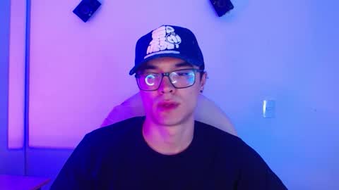 taurus4k online show from October 10, 7:24 am