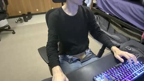 Snapshot of tbone_93 chatting on October 14, 1:23 am Tbone online show from October 14, 1:23 am