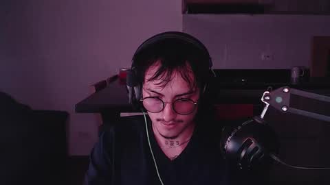 Teo independent model online show from January 11, 4:49 am