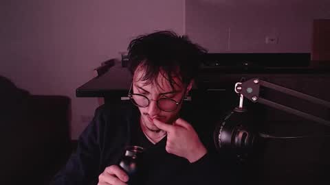 Teo independent model online show from January 7, 3:44 am