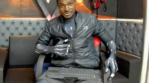 terranze_z online show from October 29, 6:49 am