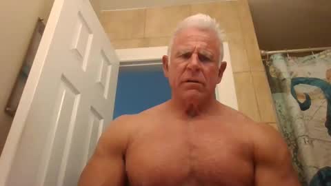 Snapshot of texasboy1978 chatting on December 24, 9:44 pm texasboy1978 online show from December 24, 9:44 pm