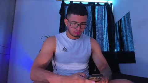 thadeo_king online show from June 18, 2:33 pm