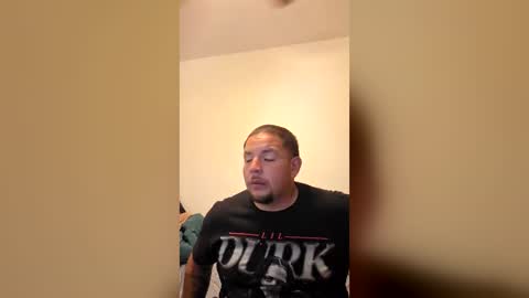 thatguymichael93 online show from August 7, 6:53 am