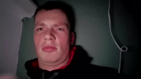 Dennis online show from February 3, 8:25 pm