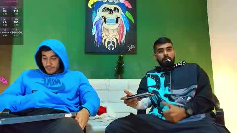 SCOTT  THEO  KAMERON  GENDERSON online show from November 21, 2:21 am