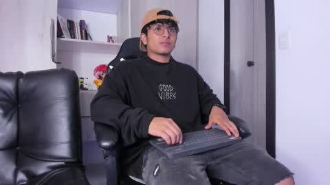 Danny online show from November 10, 3:11 am