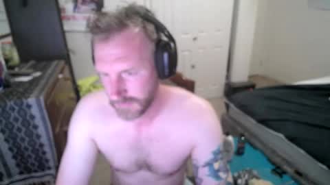 thehotistckonlin online show from July 10, 5:44 am