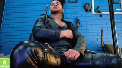 Ian Deniel online show from December 14, 10:28 pm