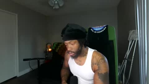 IXMCOUPLE444 online show from April 18, 1:40 am