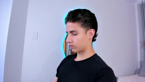  THEO- MATEO  online show from January 7, 2:05 pm