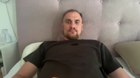 theonetojerkwith online show from August 4, 11:59 am