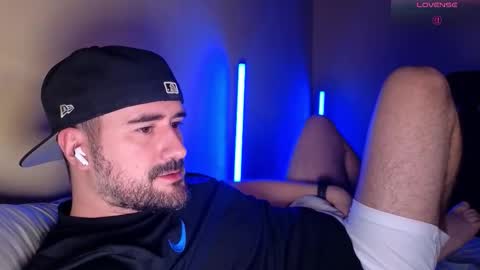 Theo Ravi online show from March 22, 3:44 am