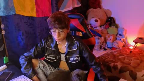 Matt independent model  online show from October 7, 10:25 pm