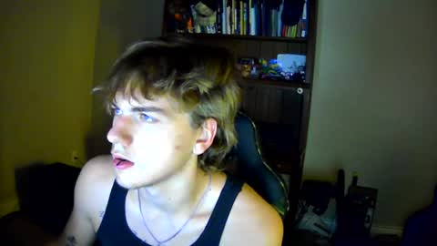 Vince online show from August 3, 2:43 am