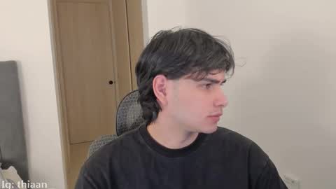 thiaan__ online show from November 23, 3:50 am