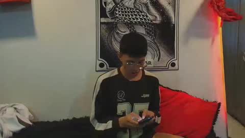 thiago_n_sam online show from November 28, 12:03 am