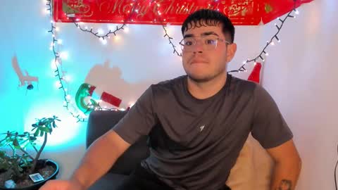 thiago_occonor online show from November 27, 7:01 am