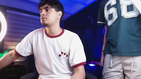 Thiago online show from March 31, 3:30 am