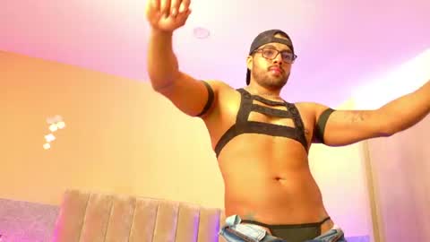 Thiago online show from July 22, 7:39 pm