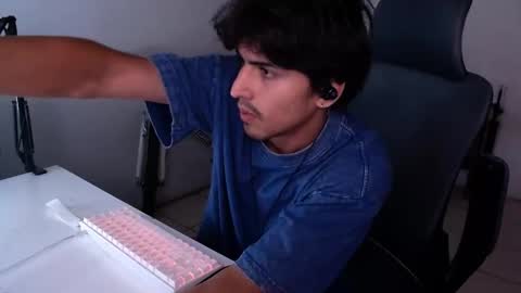 thieves_us online show from November 10, 4:50 am