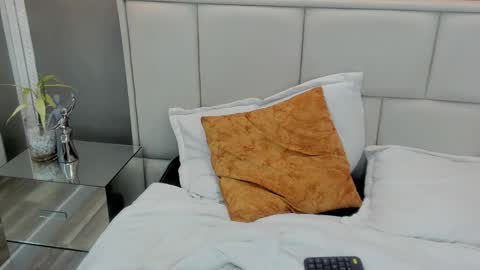 Thom online show from March 24, 3:39 pm