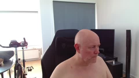 thomas806035 online show from July 9, 2:21 pm