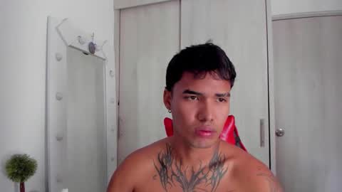 Thomas online show from February 5, 7:10 pm